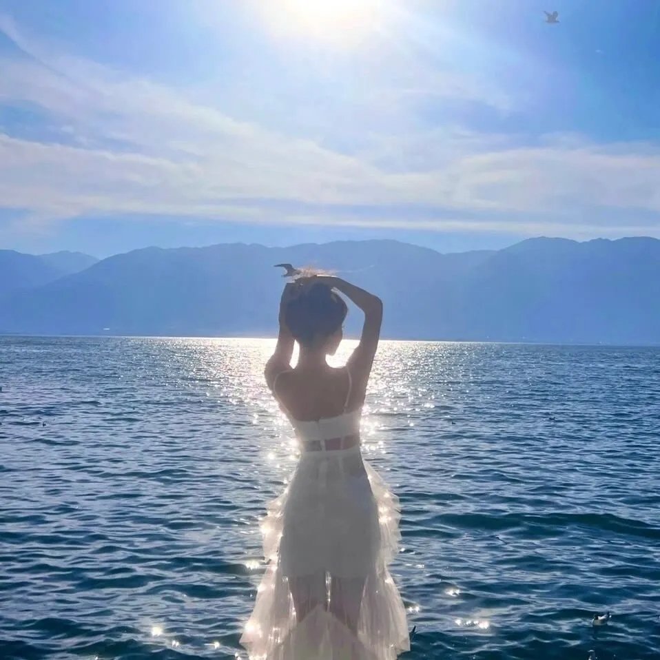 漂浮于太空的教室